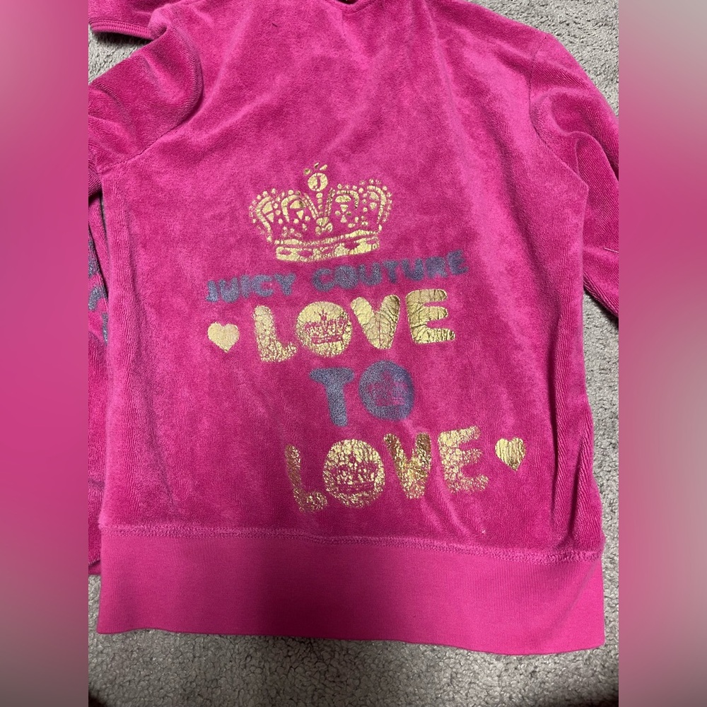 Juicy Couture Women’s Fuchsia Plush Zip Hoodie with Glitter Sleeve Logo - Picture 3 of 3